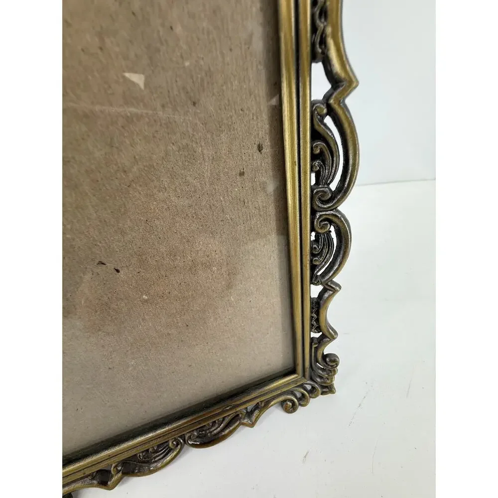 Vintage Hollywood Regency Ornate Gold Tone Picture Frame 5x7 Scrollwork Tabletop